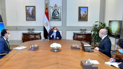 الرئيس يتابع الموقف التنفيذي وسير العمل بمجموعة المدن الجديدة علي مستوي الجمهورية 