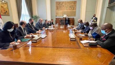 شكري يتناول قضية سد النهضة مع منسق خلية العمل المعنية بالرئاسة الكونغولية للاتحاد الأفريقي.