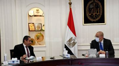 الجزار يشدد على الإسراع بدراسة موقف الكيانات القائمة بمدينة سفنكس الجديدة.