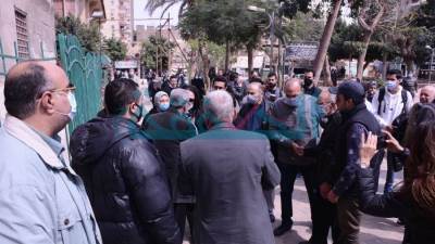 بالصورغياب تام من نجوم الوسط الفني في جنازة أحلام الجريتلي