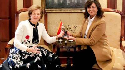 وزيرة الهجرة تتوجه بالشكر لسيدة أعمال مصرية يونانية تتبرع بـ 20 ألف يورو 