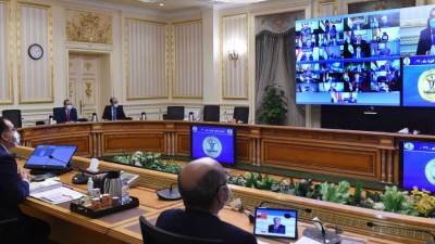 وزيرة الصحة تستعرض جهود مواجهة فيروس كورونا وتوفير اللقاحات