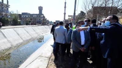 رئيس الوزراء يواصل جولته بمحافظة المنوفية بتفقد مشروع تبطين الترع في قرية "سُبك الضحّاك" بالباجور