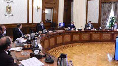 رئيس الوزراء يستعرض الملامح العامة والتقديرات الأولية لمشروع الموازنة للعام المالي الجديد