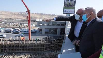 من الأوتوستراد للمريوطية.. وزير النقل يتفقد «أعمال تطوير الدائري»: «المتضرر هياخذ حقه»