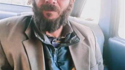 بسبب صورة علي السوشيال ميديا.. مشرد يعود الي عائلتة 