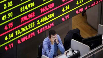 تراجع شبه جماعي لمؤشرات البورصة في منتصف تعاملات الاربعاء