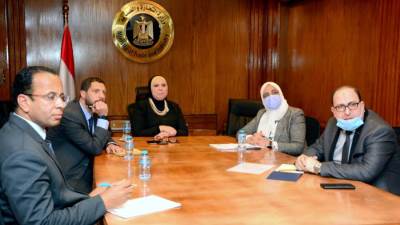 وزيرة التجارة تستعرض مع وفد بعثة صندوق النقد الدولي جهود الدولة لزيادة الصادرات ومساندة القطاعات الانتاجية وإنشاء المجمعات الصناعية