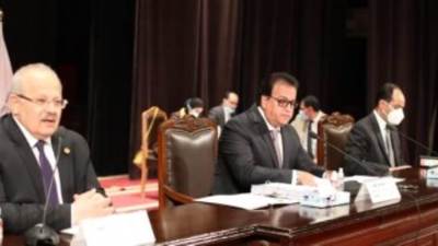 الأعلى للجامعات يشدد على تطبيق التعليم الهجين وتقليل أعداد الطلاب بالمدرجات