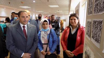 رئيس جهاز بني سويف الجديدة يفتتح معرضاً فنياً بالمدينة تزامناً مع الاحتفال بالعيد القومي للمحافظة