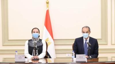 توقيع بروتوكول تعاون لمراجعة الاشتراطات وتيسير إجراءات اصدار الموافقات البيئية والترخيص لإنشاء أبراج الهاتف المحمول.