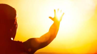 الطقس : ارتفاع آخر بحرارة الجو وأتربة.