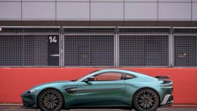 أستون مارتن تكشف عن فانتاج إصدار F1 موديل 2021 