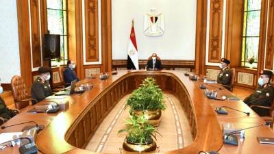 الرئيس يوجه بمراعاة تفاصيل تصميمات منشآت العاصمة الإدارية لتعكس تاريخ مصر