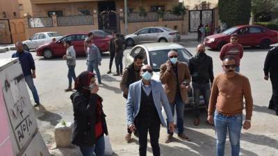 رئيس جهاز القاهره الجديدة يقود حملة مكبرة لضبط المخالفات ورفع الاشغالات بالتجمع الاول 