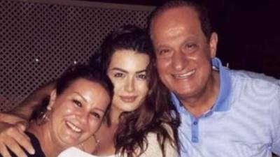 هنادي مهنا تعلن اصابة والدتها بفيروس كورونا 