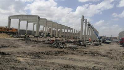 "قطاع الأعمال": بدء تركيب الهيكل الخرساني الرئيسي لأكبر مصنع غزل في العالم بالمحلة 