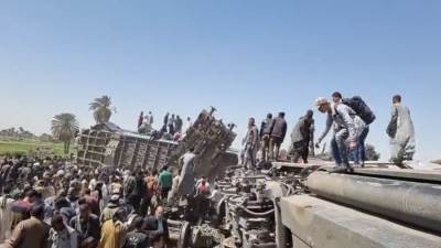 عاجل :الرئيس عبدالفتاح السيسي يتابع حادثة قطاري سوهاج ويوجة بسرعة التدخل من كافة الاجهزة المعنية