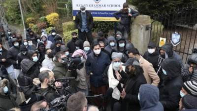 احتجاجات في بريطانيا بسبب الصور المسيئة للنبي محمد 