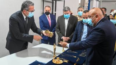 افتتاح أول مصنع للمستنسخات الأثرية فى مصر والشرق الأوسط.. صور