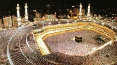 "شئون الحرمين": استمرار تعليق الإفطار والاعتكاف بالحرمين خلال شهر رمضان