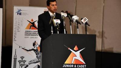 وزير الرياضة يعلن تفاصيل استضافة مصر لبطولة العالم للسلاح للناشئين والشباب