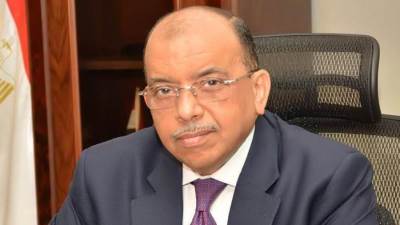 وزير التنمية المحلية يتلقى تقريراً لأهم النتائج التى تحققت لتطوير الريف المصرى