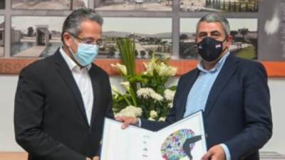 العنانى يلتقى بالأمين العام لمنظمة السياحة العالمية بعد انتهاء زيارته للأهرامات