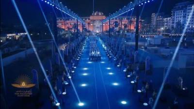 واشنطن بوست تشيد بالموكب الملكي لنقل المومييات