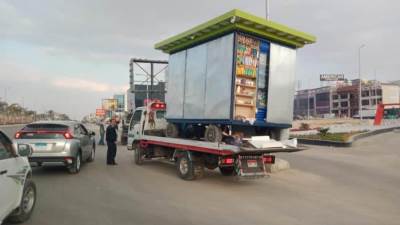 جهاز القاهرة الجديدة ينفذ حملات لإزالة الأكشاك الشاغلة للطرق والمحاور الرئيسية وضبط المخالفات بالمدينة