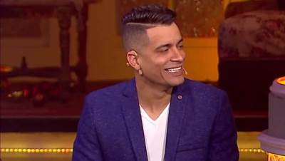 الحكومة تغلق مقهي حسن شاكوش بالشمع الأحمر.