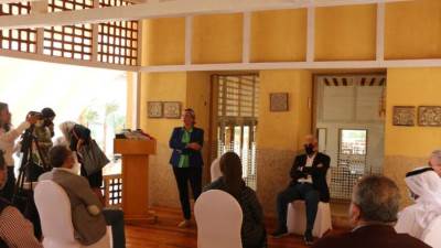 ياسمين فؤاد تعقد اجتماعا لبحث سبل الإدارة البيئية بمدينة دهب بمشاركة المجتمع المحلى  