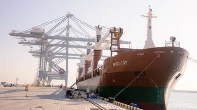  المنطقة الاقتصادية لقناة السويس تعلن عن زيادة  تداول الحركة الملاحية 