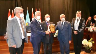 جامعة مصر للعلوم والتكنولوجيا تفوز بالمركز الأول للمرة السابعة فى مؤتمر اتحاد الجامعات العربية للعام الجامعي 2019ـ 2020