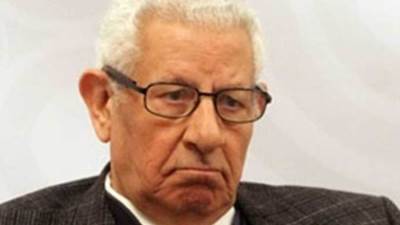 أسرة الكاتب الراحل مكرم محمد أحمد تقيم اليوم مراسم العزاء بجوار مؤسسة الأهرام