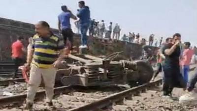 وزير النقل ومحافظ القليوبية يتابعان إحلال وتجديد قضبان موقع حادث قطار طوخ