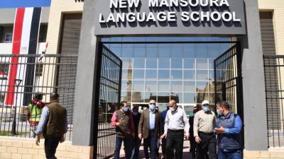 وزير الإسكان يختتم جولته بالمنصورة الجديدة بتفقد الاستعدادات النهائية لتشغيل المرحلة الأولى لمحطة محولات الكهرباء