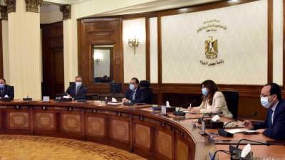 رئيس الوزراء يلتقي وزير السياحة والآثار لمناقشة عدد من ملفات الوزارة