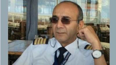 وفاة الطيار أشرف أبو اليسر صاحب أزمة محمد رمضان