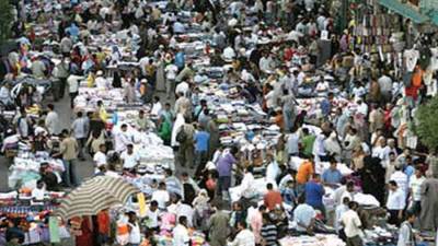 مشكلات صحية وسلوكية واجتماعية واقتصادية وتعليمية..تعرف علي الآثار السلبية لزيادة السكانية