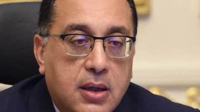 رئيس الوزراء يستعرض تقريرا من وزيرة الثقافة بشأن افتتاح قصر ثقافة العريش