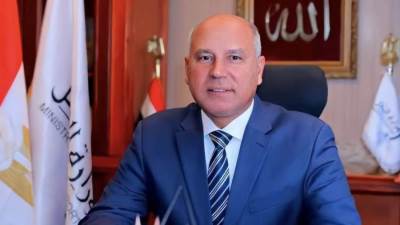 كامل الوزير نسعى لإستحداث وسائل الجر الكهربي فى إطار توجه مصر للنقل الأخضر المستدام 