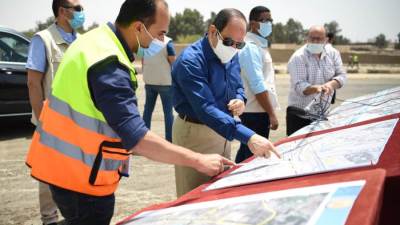 الرئيس السيسي يتفقد محاور شرق القاهرة.. ومحور عدلى منصور الأبرز