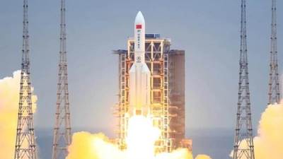 عاجل :الصاروخ الطائش يمر فوق الاسكندرية 