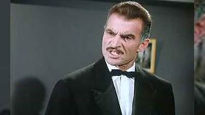 اليوم.. ذكرى رحيل فارس السينما الفنان أحمد مظهر