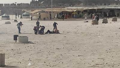 عاجل : مواجهات شديدة بين الفلسطنيون والاسرائليين في ساحة الاقصي وواشنطن تعبر عن قلقها من الاحداث