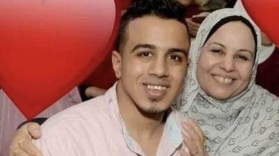 لم يتحمل فراق والداتة فانتحر تحت عجلات القطار 