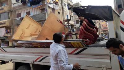 حي الوايلي يداهم الباعة الجائلين بمحيط محطات مترو الأنفاق