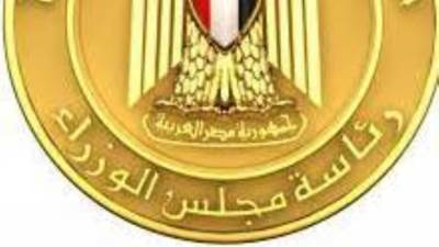 حقائق وشائعات.. تلوث ميناء الإسكندرية نتيجة تسرب بقع زيتية من السفن الضخمة