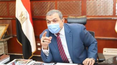 القوي العاملة : تعيين 594 شاباً  منهم 19 من ذوى القدرات بسوهاج